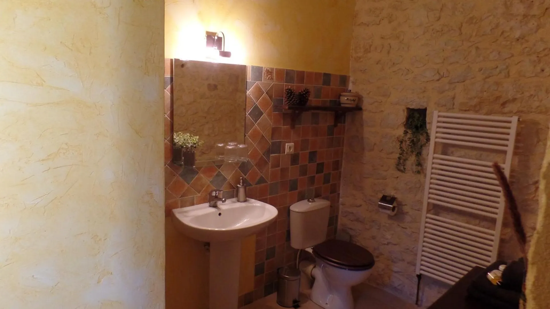 Bed & Breakfast Mas Laborde Bed and Breakfast Mauroux  Frankrig